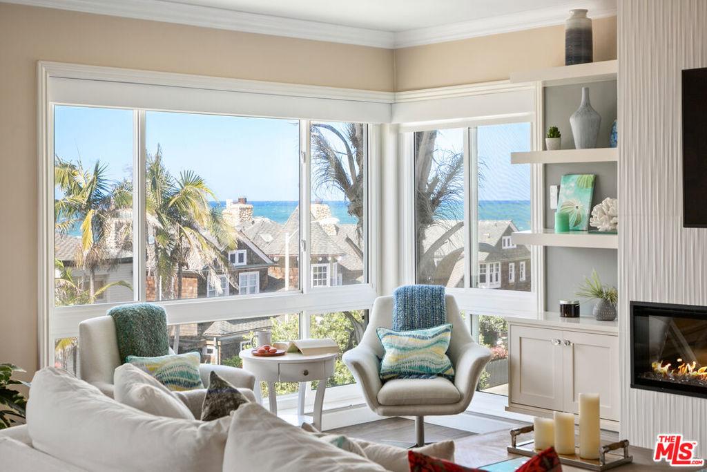 245 Coast BL #A2 La Jolla CA 92037 | MLS #25522840 45 MLS #25522840 image #0