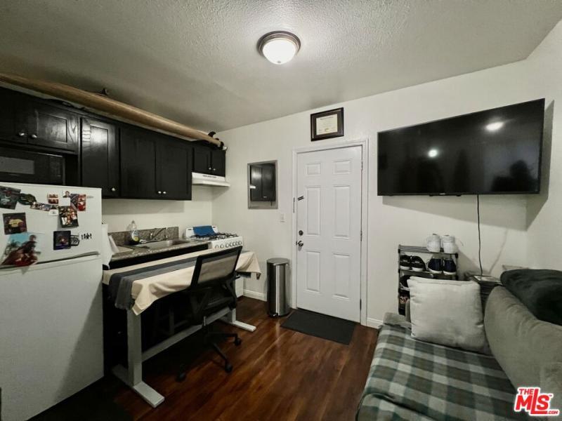 MLS #25522925 img 0