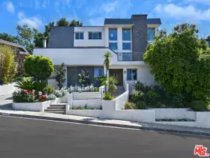 3539 Alana Drive Sherman Oaks