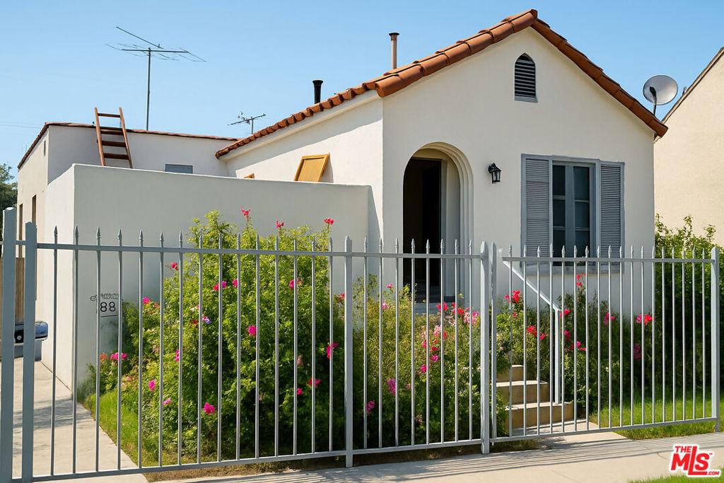 MLS #25535173 image #0