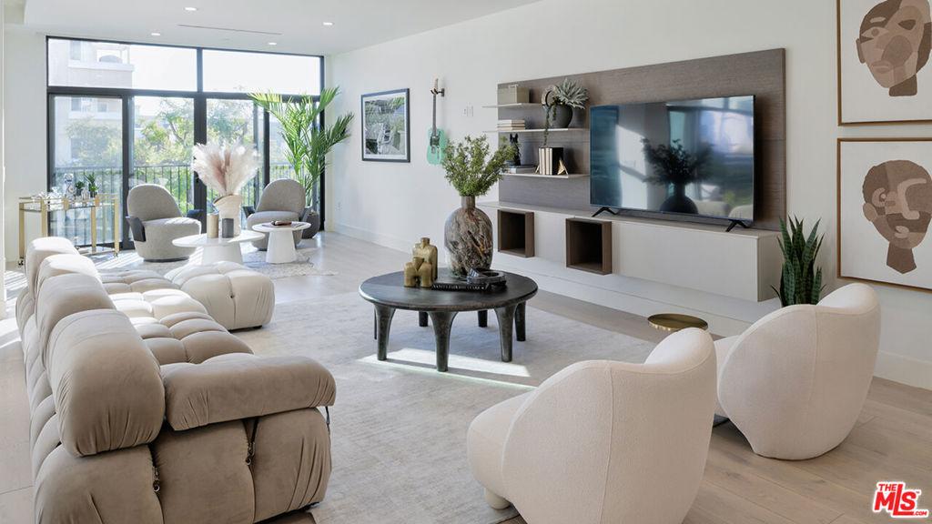 MLS #25540019 image #0