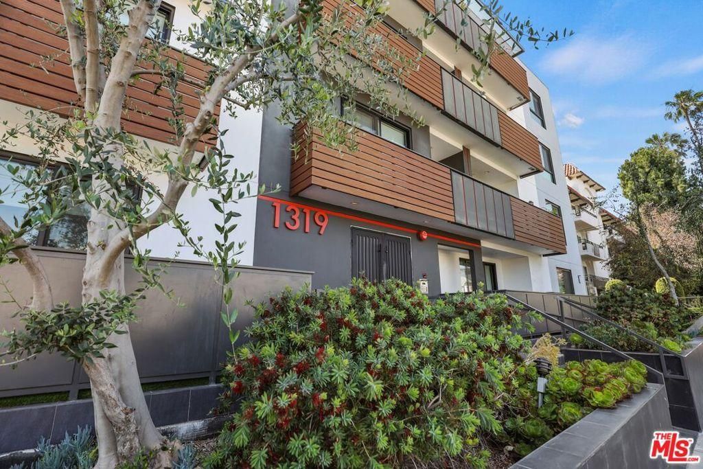 MLS #25544137 image #0