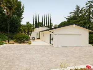 15674 Royal Ridge Road Sherman Oaks