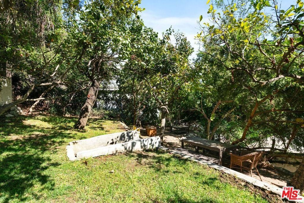 MLS #25550127 img 0