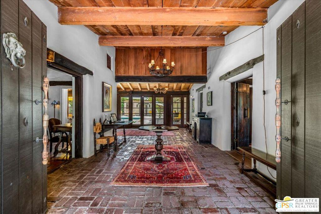 MLS #25550587PS img 0