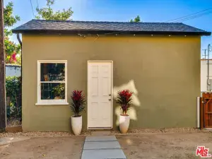 340 S Madison Way Glendale