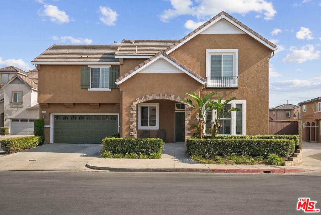 MLS #25561633 image #0