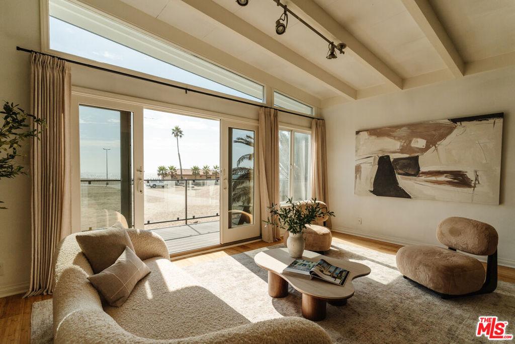 MLS #25563143 image #0