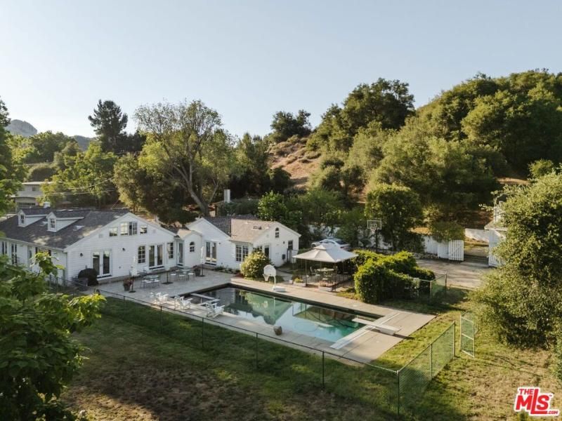 MLS #25563875 image #0