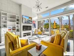 MLS #25565537PS image #0