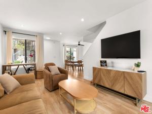 N Eucalyptus AV #21 Inglewood CA 90302 MLS #25566959 45 MLS #25566959 image #0