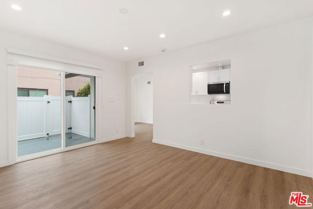 MLS #25569443 image #0