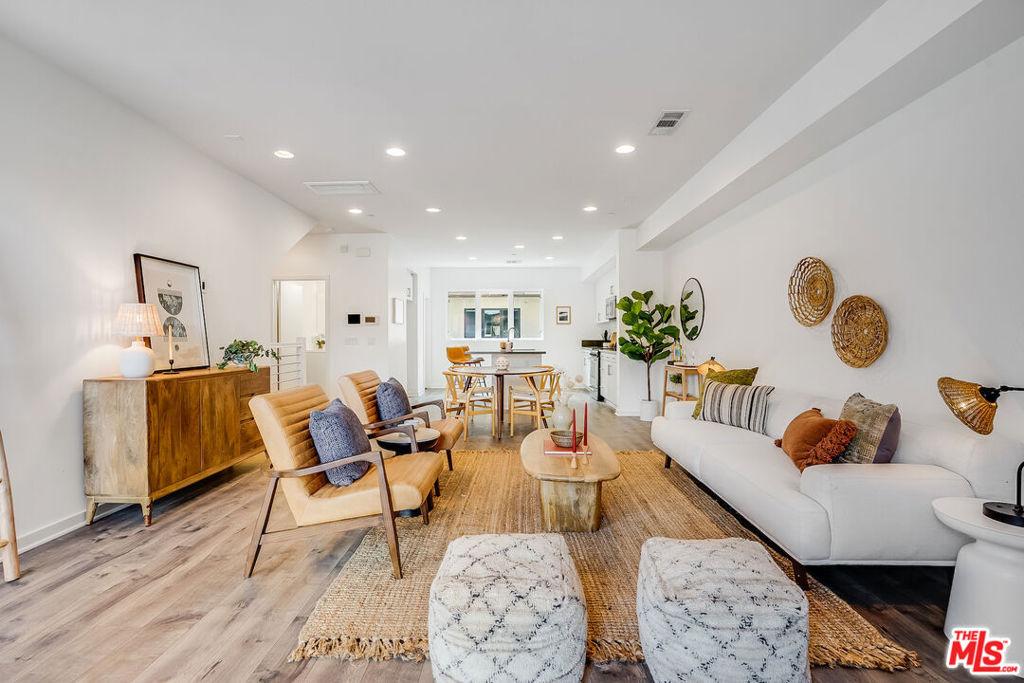 MLS #25569717 image #0