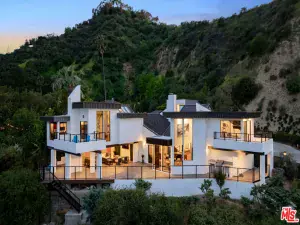 3372 Longridge Terrace Sherman Oaks