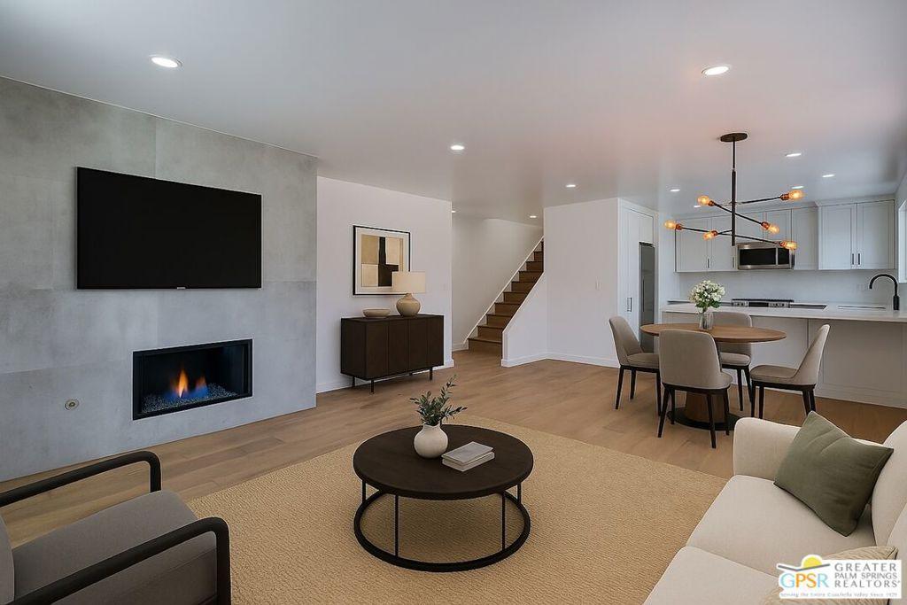 MLS #25573633PS img 0