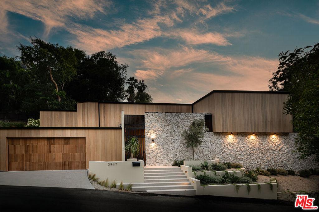 3977 Oeste AvenueStudio City img 0