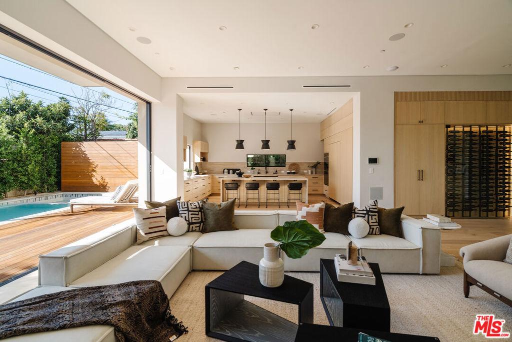 MLS #25574955 image #0