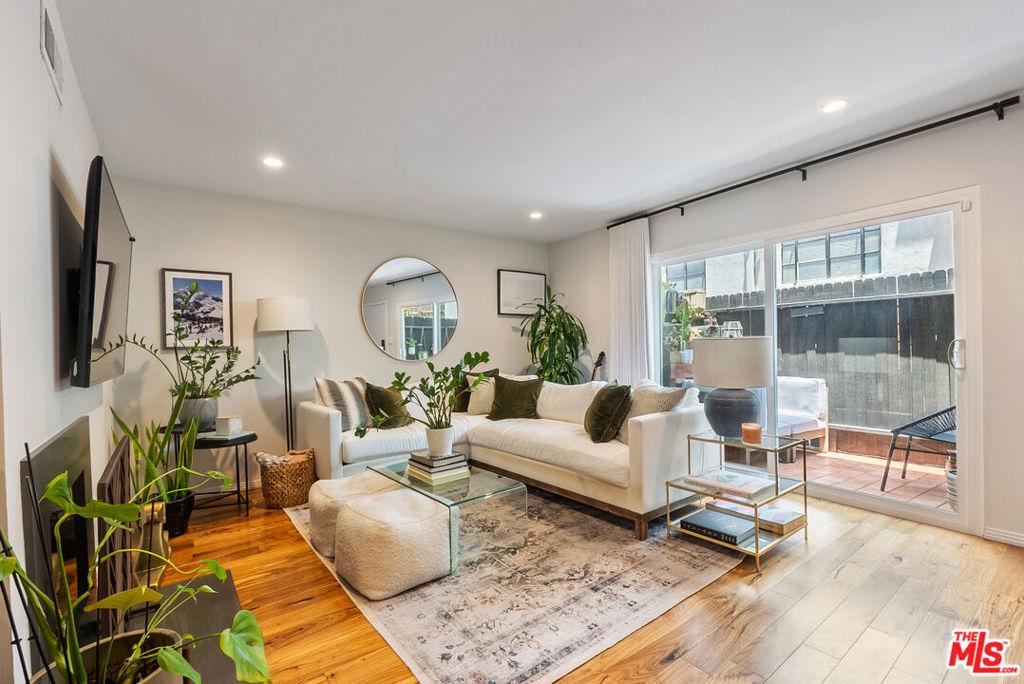 MLS #25575557 image #0