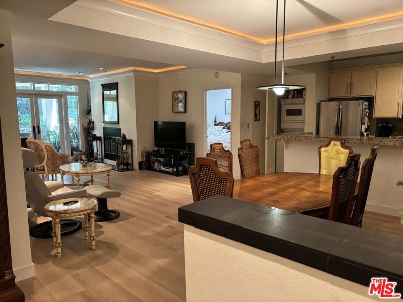 MLS #25575903 image #0