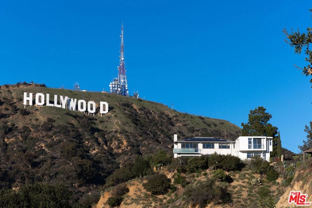 MLS #25577397 image #0