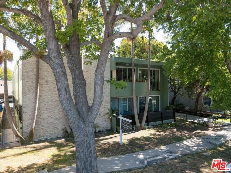 7736 Paseo Del Rey #7 Playa del Rey CA 90293 | MLS #25577559 45 MLS #25577559 image #0