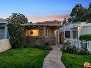 2914 W Chandler Boulevard Burbank