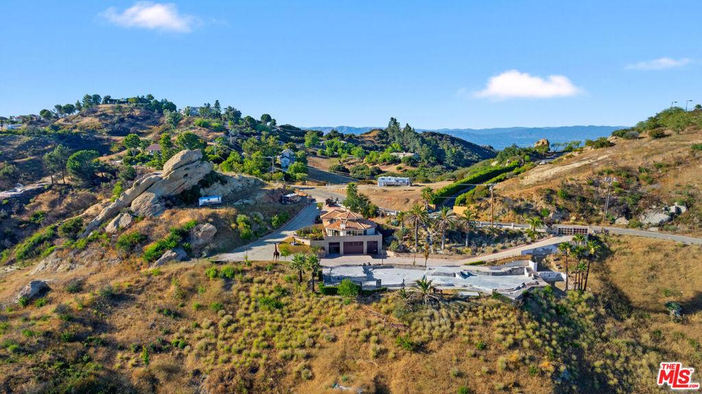 23010 Saddle Peak RD Topanga CA 90290 | MLS #25579255 41 MLS #25579255 image #0