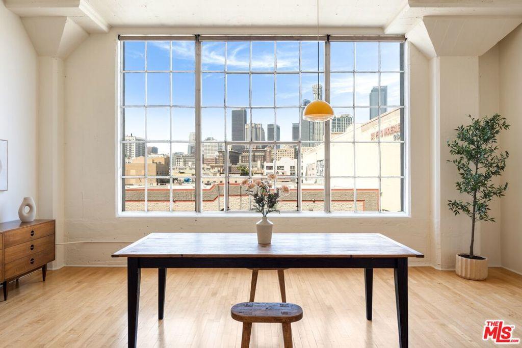 MLS #25580593 image #0