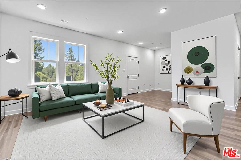 MLS #25580815 image #0