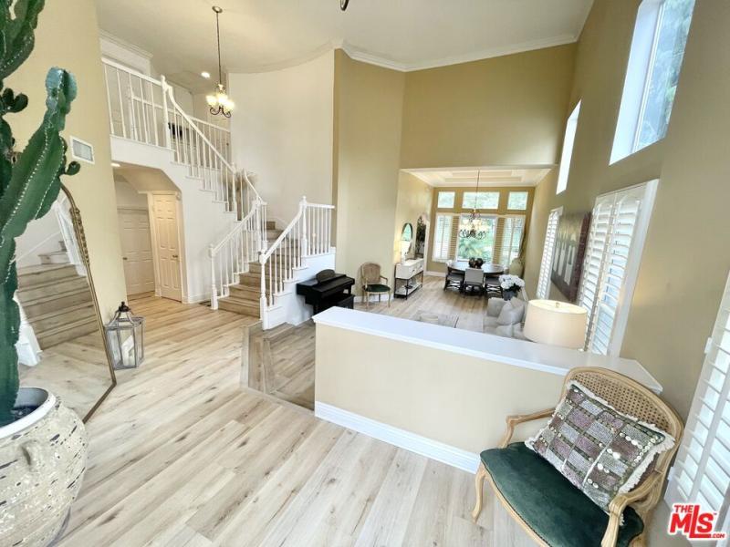 MLS #25581079 image #0