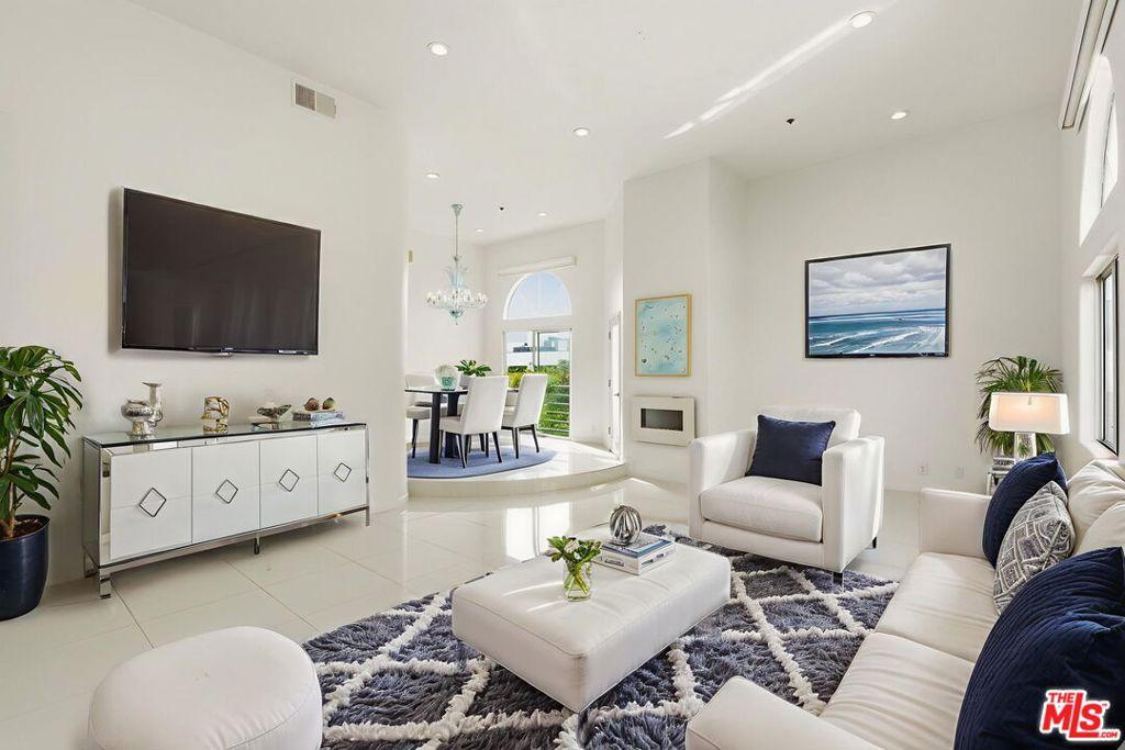 MLS #25583037 image #0