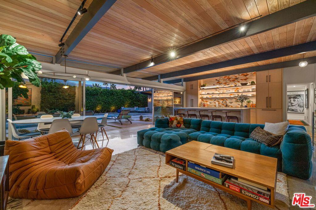 MLS #25583377 image #0