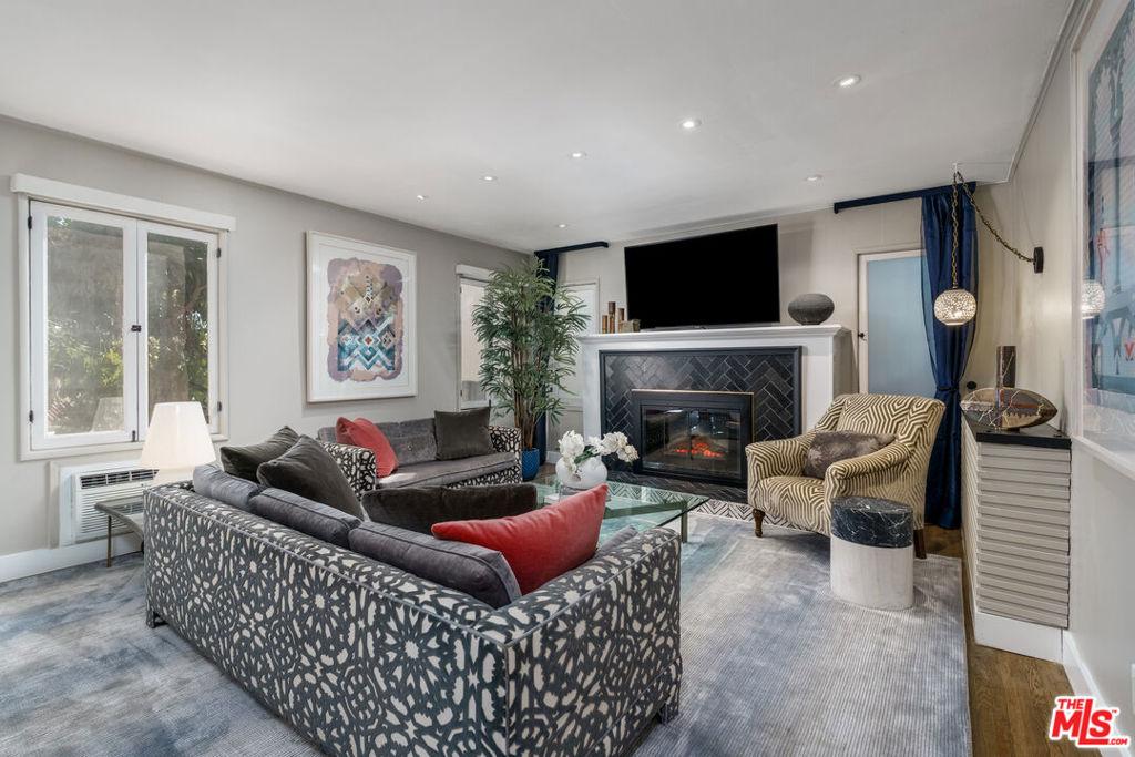 MLS #25584173 image #0