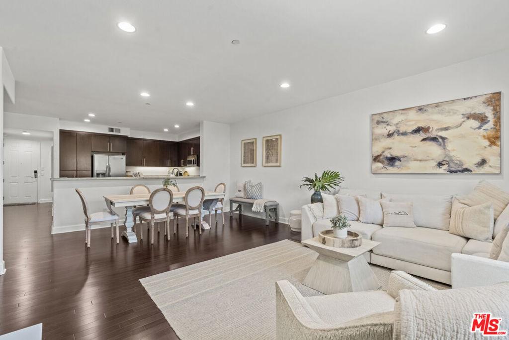 MLS #25586897 image #0