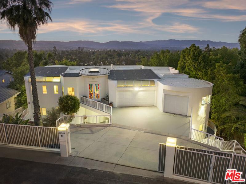 MLS #25589039 image #0