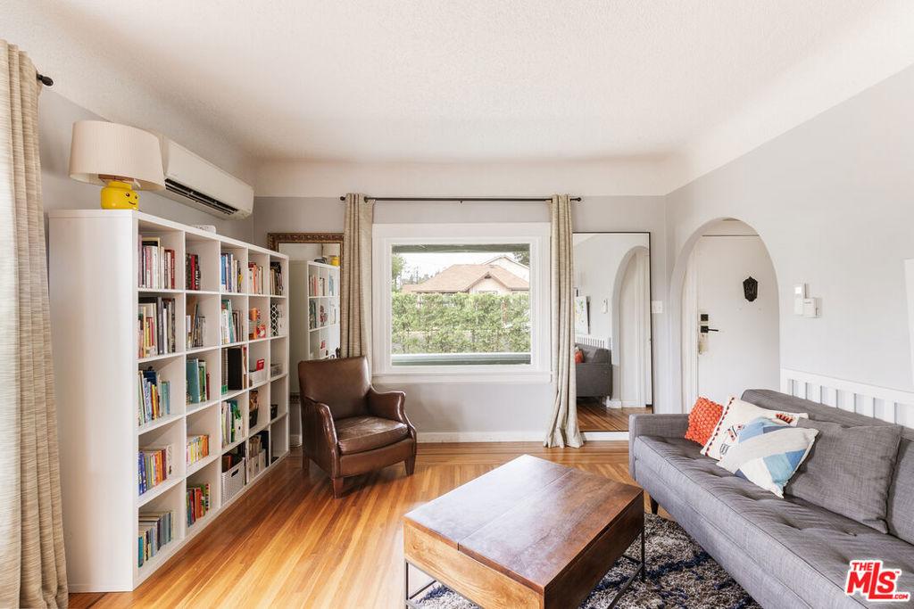 MLS #25589179 image #0