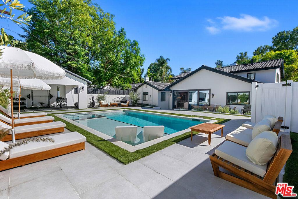 MLS #25589395 image #0