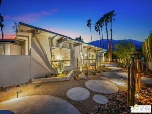 MLS #25589571PS image #0