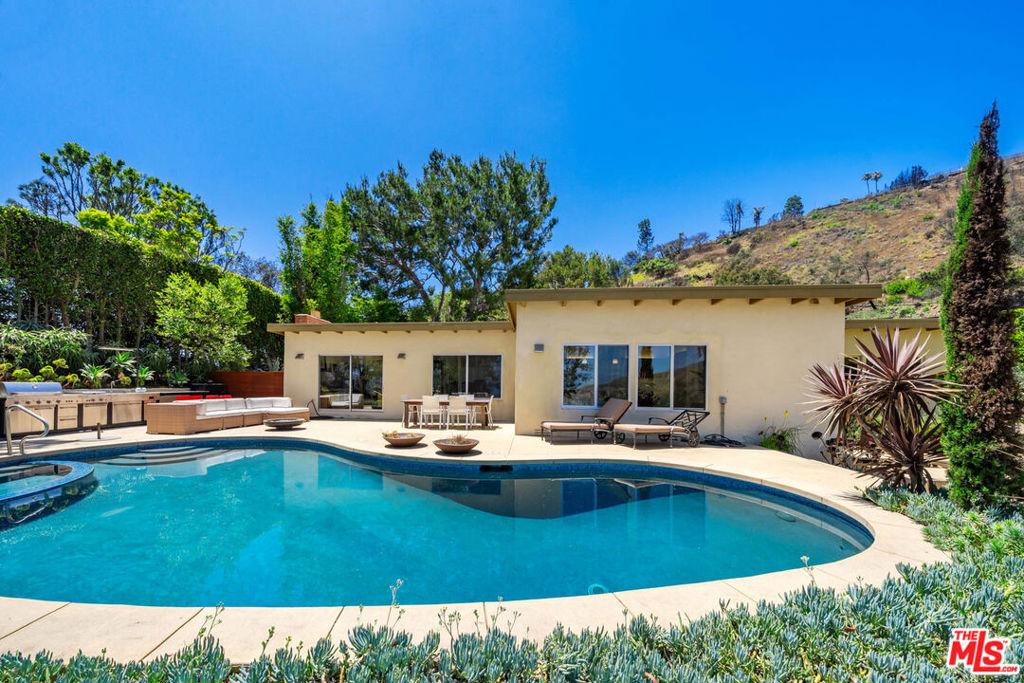 20556 Little Rock WY Malibu CA 90265 | MLS #25589891 45 MLS #25589891 image #0