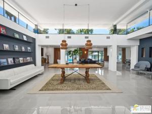 MLS #25590781PS image #0