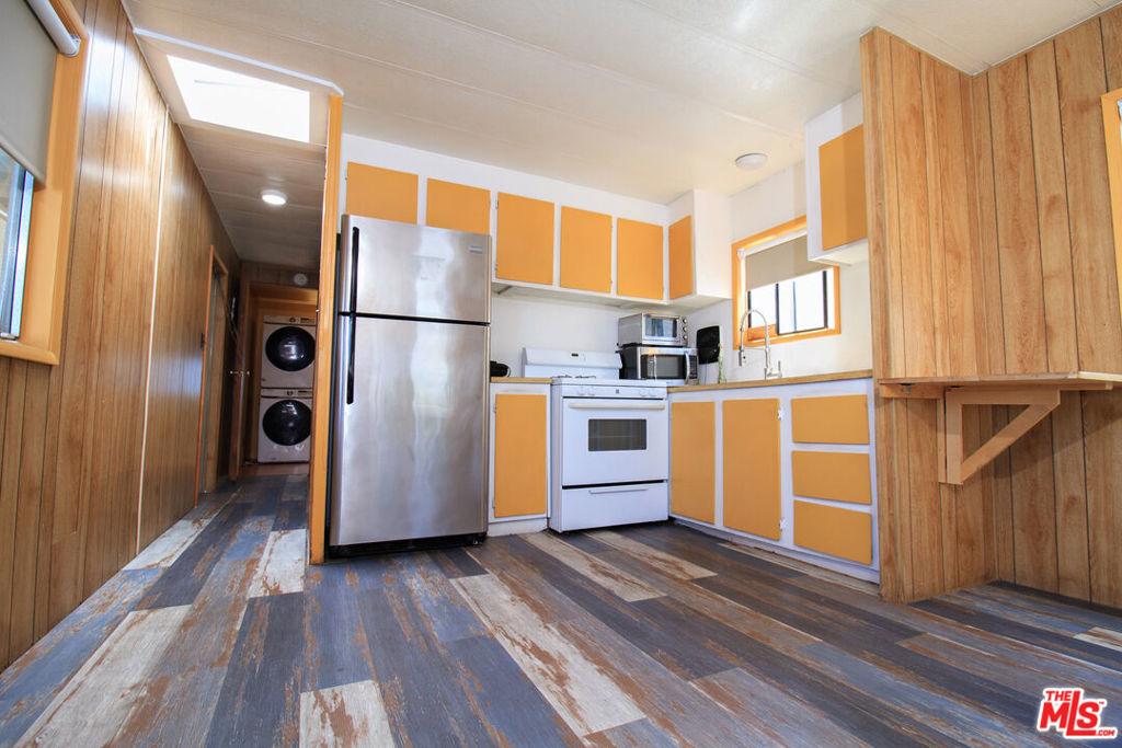 MLS #25592453 image #0