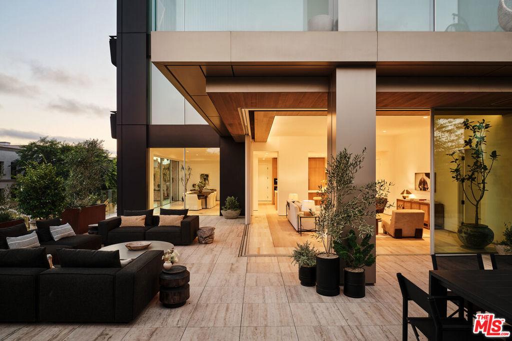 MLS #25592757 image #0