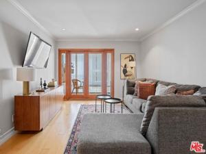 MLS #25594005 image #0