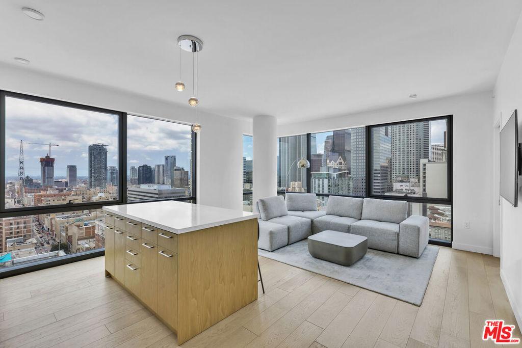 MLS #25594307 image #0