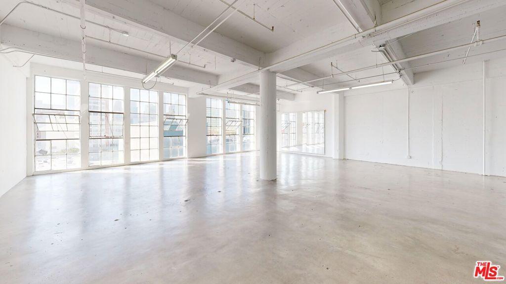 MLS #25595191 image #0