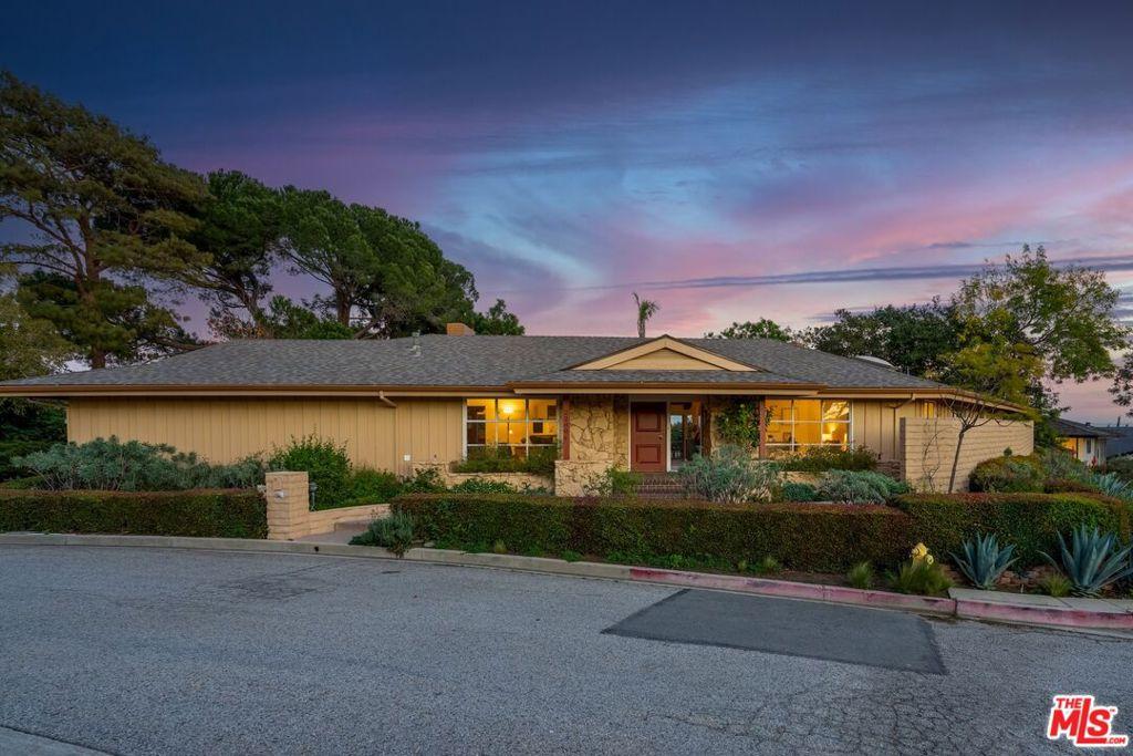 MLS #25595417 image #0