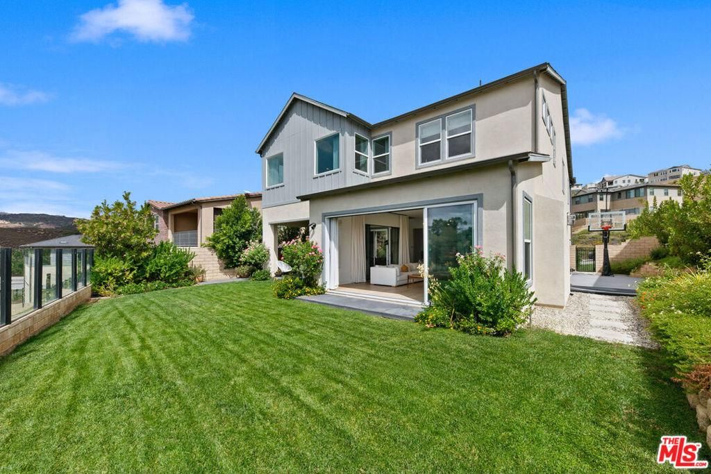 MLS #25595619 image #0