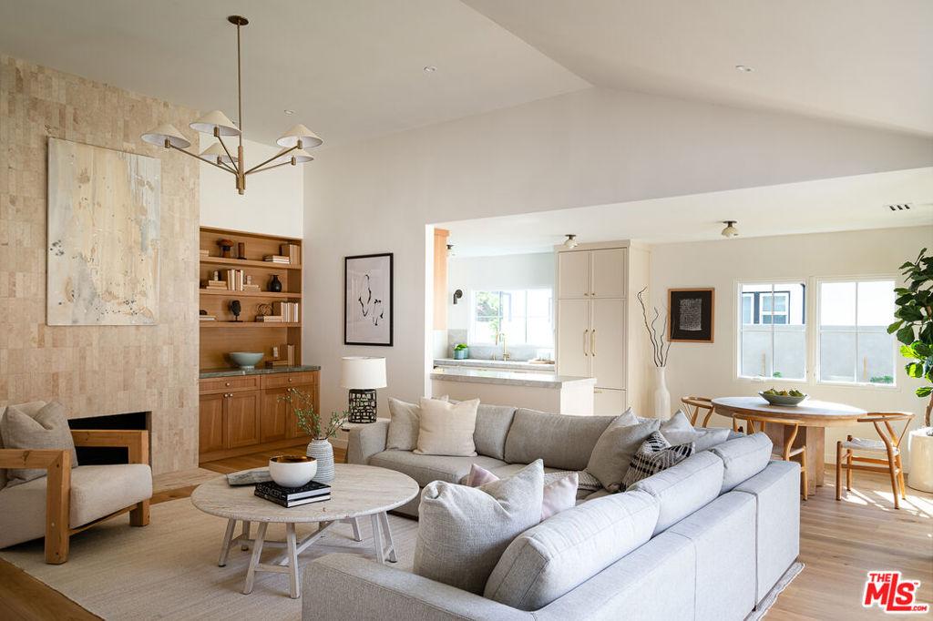 MLS #25596407 image #0