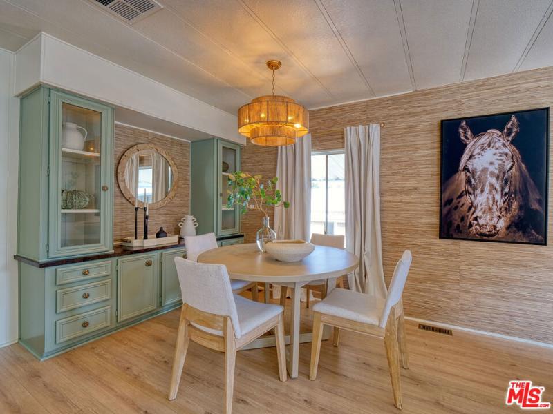 MLS #25597353 image #0