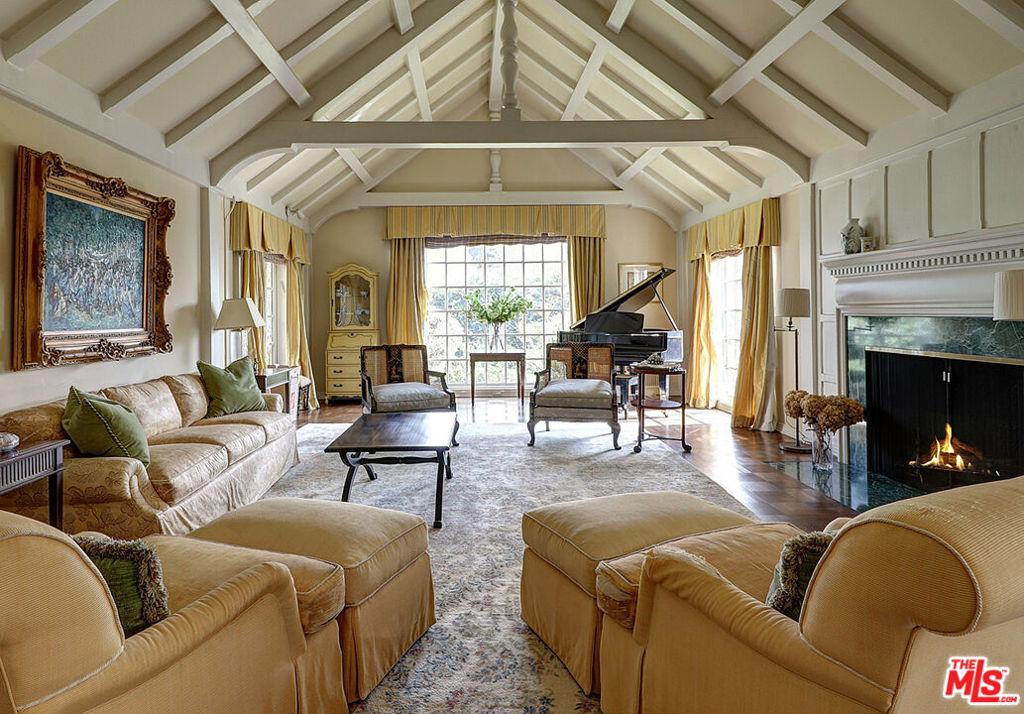 MLS #25598861 image #0